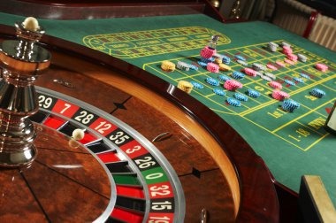 malukutoto app interface displaying live-dealer tables and sportsbook options